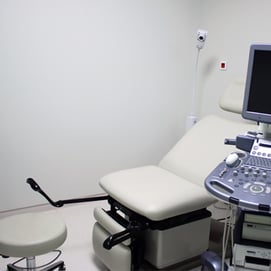 gas-struts-on-medical-bed